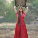 Saniya Shaikh Instagram - Dil main Aana ❤️‍🔥🙈 . . . . . . . . . . . . . . . . . . . . #sanulove #sanufam #old #expression #reelitfeelit #reelsinstagram #foryou #smile #hair #sunset #salmankhan #reelkarofeelkaro #love #cute