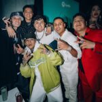 Santa Fe Klan Instagram - En la fiesta de los 10 años de @spotifymexico 🙌🏻🙌🏻 Que chingon topar a muchos colegas y gente que realiza pura música chingona!!! 🔥Viva México 🔥😎🇲🇽 🚀🌎 #473music #ArribaLaSanta 📸: @aese13 Mexico City, Mexico