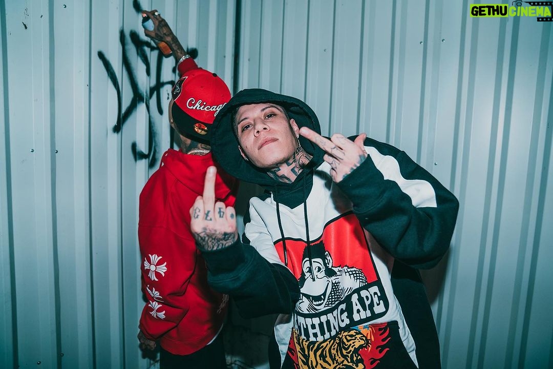 Santa Fe Klan Instagram - Sigo de vago ni madres me aplacođź’€ En El Barrio