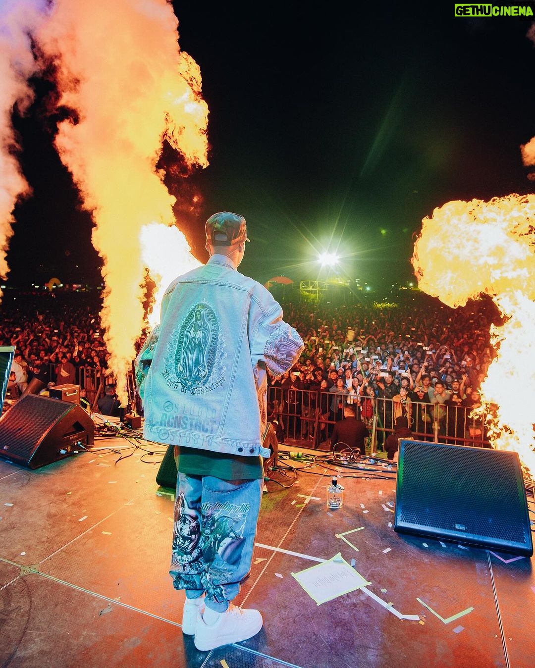 Santa Fe Klan Instagram - Y como baila Pueblaaaa!!!! π₯π₯π₯ Gracias a todos por acompaΓ±arnos en el @tecatecomuna π€π»π€π» Pura Musica de Barrio! π²π½ππ Somos la Santa Carnal ππ₯π₯π₯ @473music_oficial πΈ: @aese13