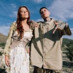 Santa Fe Klan Instagram - LUNA AZUL 🌑 junto a @majo__aguilar YA DISPONIBLE POR SU CANAL DE @youtube banda! Vayan todos a comentarle raza 🙌🏻🙌🏻🙌🏻 Y ARRIBA LA MUSICA MEXICANA 🇲🇽🔥🎶😎 📸: @aese13 #473Music