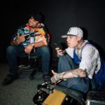 Santa Fe Klan Instagram - Unos tequilas y unas rolas con mi carnal @gallo_elizalde 🔥 🔥VIVA MÉXICO 🇲🇽🎶🔥🙌🏻💀 @473music_oficial 📸: @aese13