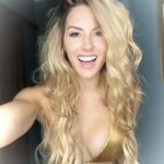 Santana Garrett Instagram - ✨GOLDEN✨ To live, to TRULY live, we must be willing to RISK. To be nothing…in order to find everything. To leap before we look. #QOTD #quote #chance #risk #believe #selflove #selfworth #betonyourself Orlando, Florida