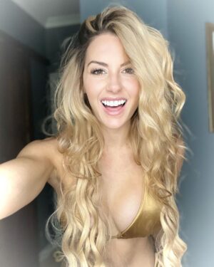 Santana Garrett Instagram - ✨GOLDEN✨

To live, to TRULY live, we must be willing to RISK. To be nothing…in order to find everything. To leap before we look. 

#QOTD #quote #chance #risk #believe #selflove #selfworth #betonyourself