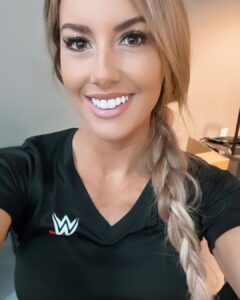 Santana Garrett Instagram - This is NOT a throwback… 😉 #WWE #NXT #PC #Coach #Orlando #PerformanceCenter #ProWrestling #WomensWrestling #SantanaGarrett WWE Performance Center