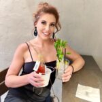Santana Garrett Instagram - ✨CHEERS✨ To a fantastic week! #HappyMONDAY