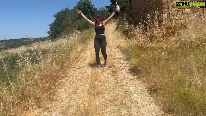 Santana Garrett Instagram - Just got back from the most incredible trip! 🇮🇹 Europe photo dump coming soon. 📸 Emails, DMs, texts will be caught up on Monday! 💛✨ #travel #italy #rome #tuscany #travelgram #europe #love Tuscany, Italy