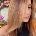 Santana Garrett Instagram - You know what they say about BLONDES… 👱‍♀️✨😉 [ Swipe to see #BeforeAndAfter ] @masterpiecehair @bohyme #Newhair #hairtransformation #blonde #blondehair #hair #OrlandoHair #hairextensions #bohyme #santanagarrett Moriah Brandon's Hair Salon