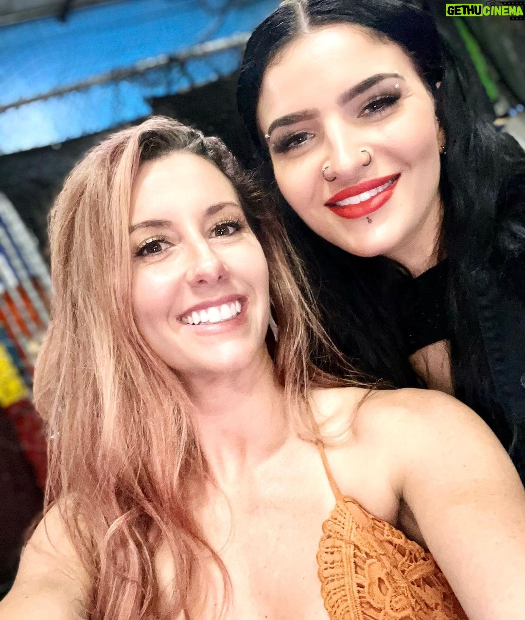 Santana Garrett - 3.7K Likes - G.I.R.L.S 🌻✨
MEETIN & GREETIN
Wonderful seeing old faces & new ones! This was a busy but great day!
#newjersey #newyork #ny #prowrestling #wwe #aew #impact
