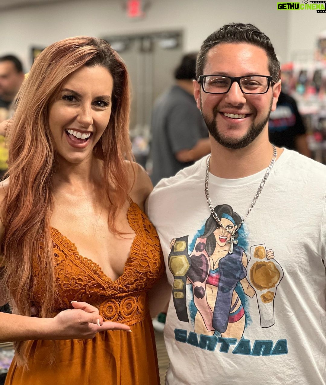 Santana Garrett - 3.7K Likes - G.I.R.L.S 🌻✨
MEETIN & GREETIN
Wonderful seeing old faces & new ones! This was a busy but great day!
#newjersey #newyork #ny #prowrestling #wwe #aew #impact