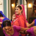 Sapna Choudhary Instagram – In a world full of trends.
sometimes a girl just wants to wear something ‘हरयाणवी’

Outfit by @ratnavati_collection09 

#sapnachaudhary #desiqueen #trending #haryana #positivevibes #thankgodforeverything