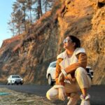 Sapna Choudhary Instagram – Love me or hate me l’m still gonna shine.🦁

#sapnachaudhary #desiqueen #thankgodforeverything