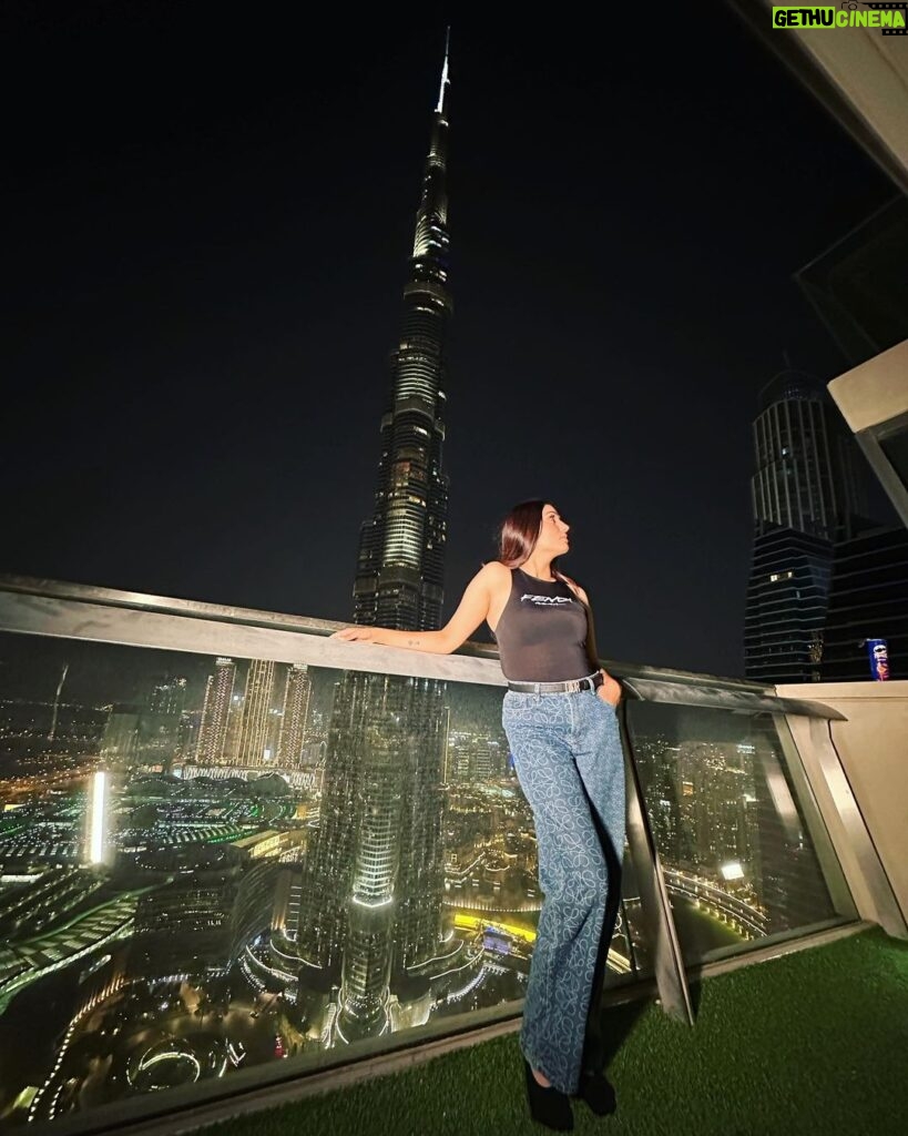 Sapna Choudhary Instagram - Towering over burj khalifa like a boss 👑 P.S - a view from a room! 🥹 #sapnachoudhary #desiqueen #thankgodforeverything