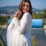 Sapna Choudhary Instagram - चाँदनी 🌝 wearing @ratnavati_collection09 #sapnachaudhary #desiqueen #suitlover #positivevibes #thankgodforeverything