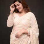 Sapna Choudhary Instagram – Desi girl 🫣

Wearing @odhniworld 

#sapnachaudhary #desiqueen #sareelove #positivevibes #thankgodforeverything
