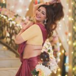 Sapna Choudhary Instagram - An elegant way to define my boldness 🦁 #sapnachaudhary #desiqueen #trending #sareelove #positivevibes #thankgodforeverything