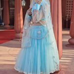 Sapna Choudhary Instagram – मैं तेरी गिरी,तू छुआरा मेरा ♥️

Wearing @ratnavati_collection09 

#sapnachaudhary #desiqueen #positivevibes #thankgodforeverything