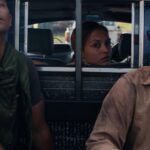 Sara Ali Instagram - SJN U Barat Anak Aripin, call sign ‘Tuai’. Jarang-jarang dia ni tak garang. KPL U Azran Ahmad, call sign ‘Gaban’. Rookie yang terbaru. Kita boleh lihat ada seniority antara Tuai dan Gaban. Tapi, dua-dua sangat committed sebenarnya dengan tugas masing-masing.. yang turut ingin dibantu oleh Mat No, jurukamera saya. Dan semestinya pilot kami KAPT Nur Liyana Aziz TUDM, yang kudratnya masih lagi kuat tidak perlu dibantu oleh siapa-siapa pun. Salah satu babak sebelum kejadian, part 2 di Namburi. #AirForceTheMovie #SelagiBernyawa