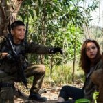 Sara Ali Instagram - Jam siapa yang berbunyi tadi? #AirForceTheMovie #SelagiBernyawa