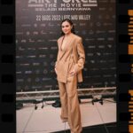 Sara Ali Instagram - Thank you ✨ @afiqmofficial @afiqmohamed @tanya_z 📸 : @tianchad #AirforceTheMovie #Selagibernyawa