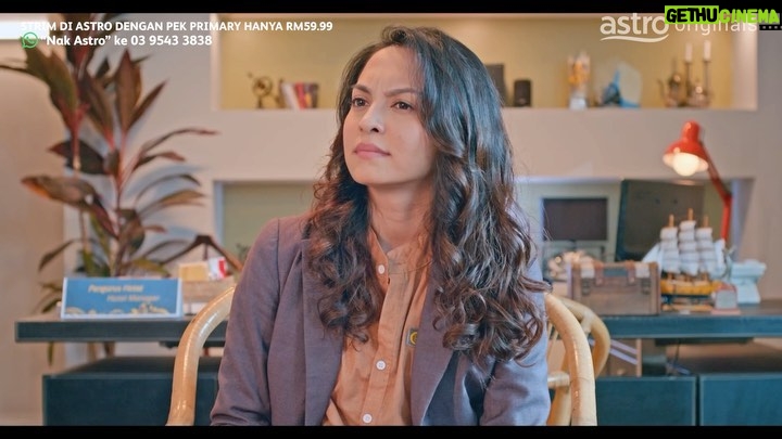 Sara Ali Instagram - So many suspects, so many motives 🧐 . Ready to bring out your best detective instinct? Coming soon Murder By Moonlight, a murder mystery series, starting 1st August, every Monday 9.00PM on Astro Citra and Astro Go. Starring: @therealsaraali @wanhanafisu3 @rizamin @radhi.khalid @hanahalilintar @ruzanaibrahim sharifah_amani @amanda_ang @thanujaananthan @amir.ameezan @brianchanyh @tiara_anchant @passionpicturesdigital @ironhillmedia #MurderbyMoonlight #MurderMystery #AstroOriginals Dapatkan Pek Primary Astro hanya RM59.99/bln! Whatsapp “Nak Astro” ke 03-9543 3838 #NowYouCan #NewAstroExperience #PekPrimary