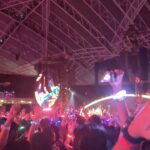 Sara Ali Instagram - Eh oh eh eh eh oh, eh oh eh eh eh woah! *cue in Paradise... #MusicofTheSpheresWorldTour