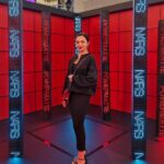Sara Ali Instagram - Grateful to @narsissist for the exclusive invite to their Powermatte Lipstick launch! 💄 From games to makeovers, photo ops, and even customizing my own lipstick with my name – it was a day filled with excitement. The new textures and colors are pure perfection. Feeling fabulous with Nars. 💋✨ #Narsissist #YourNextPowerMove #NarsMalaysia Pavilion KL