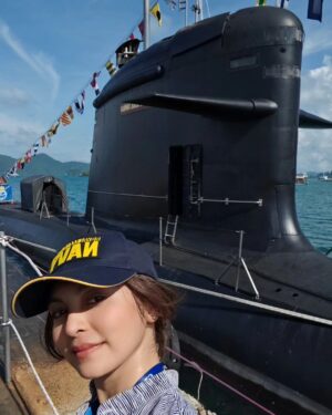 Sara Ali Instagram - Can't wait for my next big toy. #SediaBerkorban

@tldm_rasmi
@kd_lekiu 
@multimedia_entertainment
@2023lima
@shahrilghani