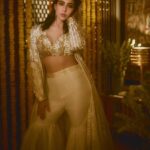 Sara Ali Khan Instagram - Happy Dhanteras 💫✨