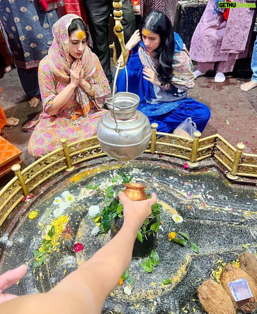 Sara Ali Khan Instagram - Jai Bholenath 🙏🏻🔱🥰❤️ Grineshwar Maha Jyotirlingam, Verul,