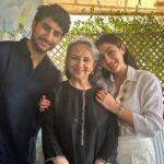 Sara Ali Khan Instagram – Happiest Birthday Badi Amma 🤗❤️💗✨🧁🎂