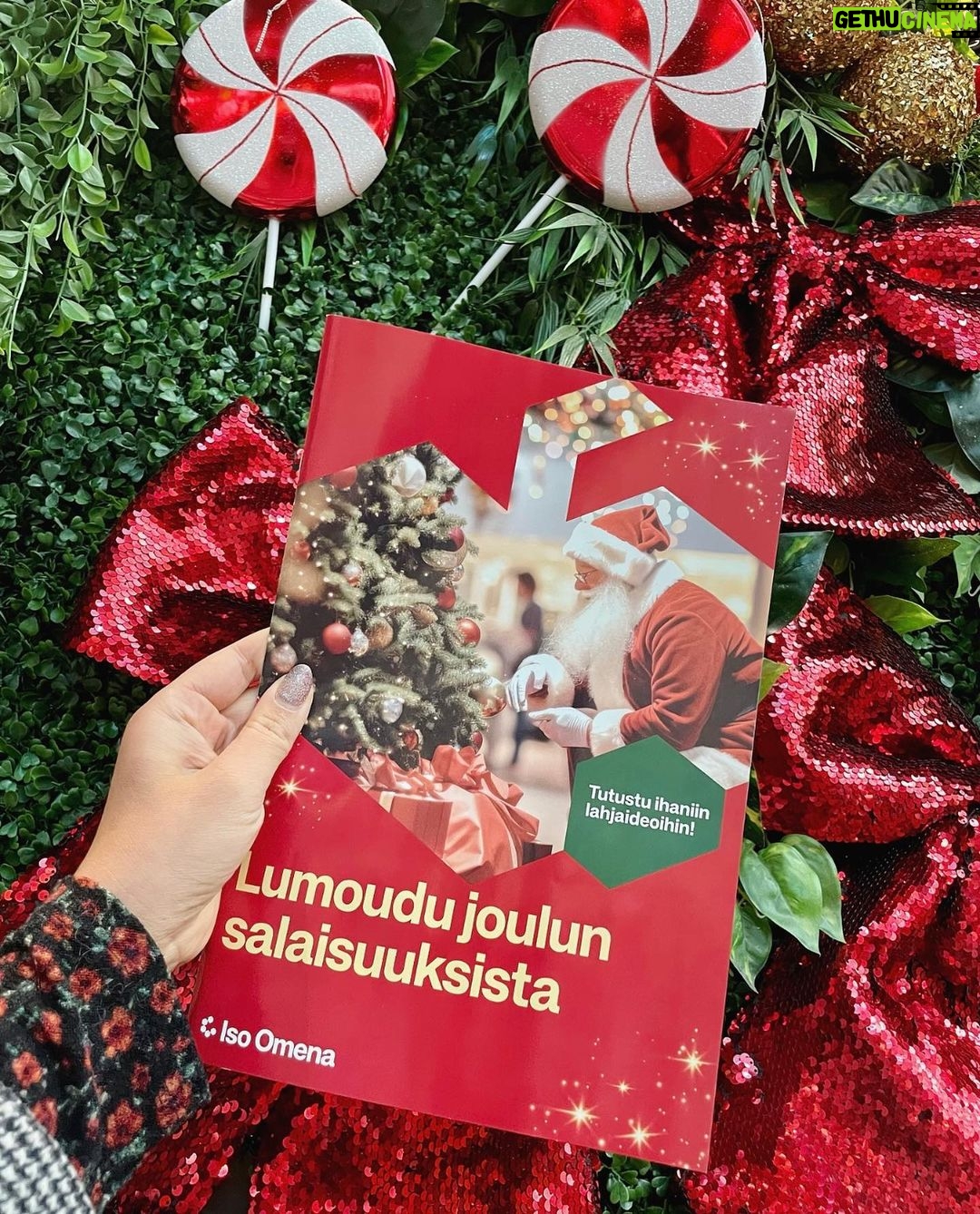 Sara Parikka Instagram - mainos @isoomena đ⤠VINKKI! Katsokaa mikä ihana jouluinen tunnelma â¨âđź â¤ď¸Meidän perheen lemppari kauppakeskuksessa Isossa Omenassa järjestetään koko perheen joulunavaustapahtuma nyt tulevana lauantaina 18.11. klo 11-18 âŁď¸+ Ompussa juhlitaan joulua jokaisena joulukuun lauantaina 16.12. asti! â¤ď¸Tulevana lauantaina on luvassa esim: Muumien talvishow, Marttojen perinteinen joulupuuro, Juvenalian lapsikuorojen sing-a-long konsertti sekä viime vuodesta tuttu tonttukoulu. Klo 12 Ompun M.E.E.T-aukiolla sytytetään jättijoulukuuseen valot muumien kanssa. ⨠â¤ď¸Joulunavauksessa pääsee myĂśs tietenkin tapaamaan joulupukin ja muorin, joiden kanssa pääsee ottamaan yhteiskuvia. Tätä meidän kuopus odottaa!! â¤ď¸Lisää joulufiilistelyä ja vinkkejä stooreissa đđźđĽ° #joulunavaus #isoomena #meidänomppu