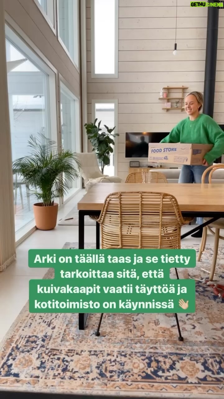 Sara Parikka Instagram - mainos @matsmart.fi đ ALEKOODI! Vuoden startti ja kuivakaappien tĂ€yttö. MeillĂ€ vĂ€lipalat kuluu kovaa tahtia ja Matsmartista löytyy aina tĂ€hĂ€n jeesiĂ€. Lemppareina suurpakkaukset, luomu-osio ja sit tietty kodin siivoustuotteet kiinnostelee aina đ Alekoodilla: sara16 sekĂ€ uudet, ettĂ€ olemassa olevat asiakkaat saa 16% alen, kun ostoksen loppusumma on vĂ€h 50âŹ. Koodi on voimassa 72h. Miten siellĂ€ on arki lĂ€htenyt kĂ€yntiin? đđđđŒ
