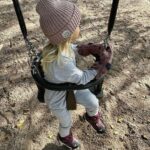Sara Parikka Instagram - mainos @vikingoutdoorfootwear ARVONTA & ALEKOODI 😍 Syksy on täällä ja lasten kanssa ulkoilu toimii parhaiten, kun ulkovaatteet mahdollistaa leikkimisen ja reippailun kaikilla keleillä ja kaikissa olosuhteissa 🌤️💨☔️👏🏼 Toiminnallisista jalkineistaan tunnettu 100 vuotias Viking Footwear on lanseerannut lastenvaatemalliston, JEE! 🎈Vikingin lastenvaatemallisto on suunniteltu ekologisuus sekä vastuullisuus edellä ja materiaalit ovat kestäviä + valmistettu pitkälti kierrätetyistä materiaaleista. Kurkkaa stooreista mitkä tuotteet ja yksityiskohdat on erityisesti meidän mieleen 😘 esim: kaikki haalarit ovat vedenpitäviä ja niissä on teipatut saumat, sekä hämärällä turvallisuutta lisäävä heijastava pipo 💫 ARVONTA: Kommentoi tärkeysjärjestyksessä A, B ja C mitkä näistä vaatteiden ominaisuuksista ovat sinulle tärkeimpiä ja nappaa @vikingoutdoorfootwear seurantaan. Kaikkien kommentoineiden kesken arvotaan yhdet Expower kengät lasten tai junior koossa (arvo 121€-131€) sekä yksi Expower haalari (arvo 210€)!! 😍 🧡 A. Se, että Expower-toppahaalarin eristeenä on markkinoiden lämpimin Primaloft-vanu. (kuvat 7&9, vanhemmalla tytöllä on toppahaalari koossa 134) 🧡 B. Se, että merinovillakerrastoissa on kutittamaton bambuviimeistely. (kuvat 2&5, meidän pienin rakastaa tätä settiä) 🧡 C. Se, että vaatteet ja asusteet ovat valmistettu kestävää kehitystä noudattaen ja käytetty kierrätettyjä materiaaleja. (kuvat 1-9) Suoritan arvonnan 06.10 ja ilmoitan voittajalle dm-viestillä 🥰 Instagram ei osallistu arvontaan. Muista myös, että ALEKOODI: SaraP20 toimii ja sillä saa -20% www.vikingfootwear.com / koodi on voimassa 13.10.23 saakka #VikingFootwear #LetsExplore