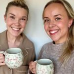 Sara Parikka Instagram - 🎄Joulun odotukset vs todellisuus - KIITOS ihanin @tuijapehkonen kun kävit jakamasa armollista joulutunnelmaa❣️🙏🏼 löydät jakson @podimo_fi Saran kaverikirja ja bion linkistä saat 45pv kuuntelua 0€ ✨