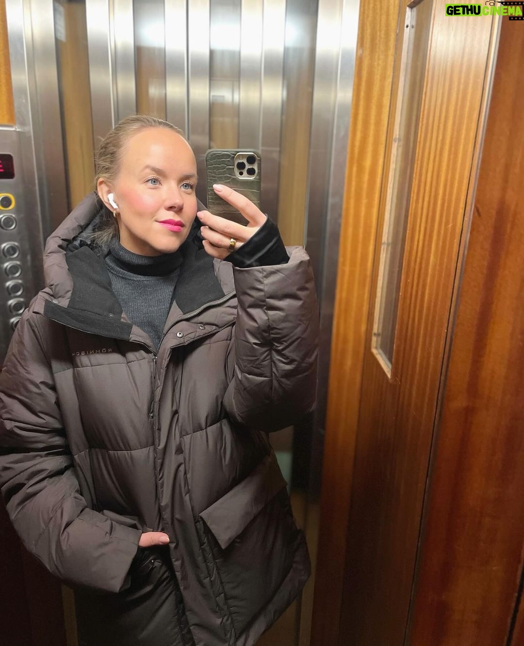 Sara Parikka Instagram - tämän vuoden eka arkiviikko paketissa ☝🏼10 kuvaa viikolta 🥰