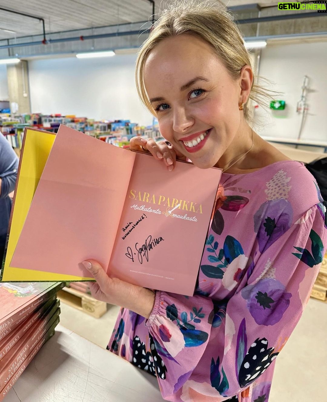 Sara Parikka Instagram - tämän vuoden eka arkiviikko paketissa ☝🏼10 kuvaa viikolta 🥰