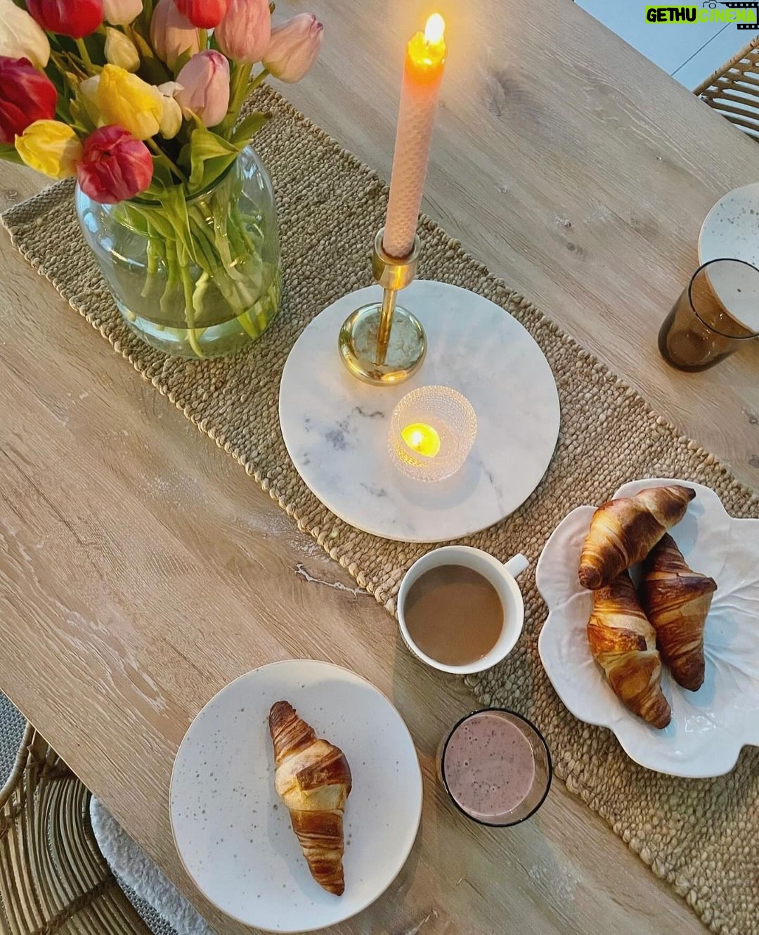 Sara Parikka Instagram - tämän vuoden eka arkiviikko paketissa ☝🏼10 kuvaa viikolta 🥰