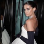 Sara Sampaio Instagram - Ready for the @britishfashioncouncil awards. Wearing @richardquinn and @swarovski styled by @aryehlappin @smartwater @the22.london The Twenty Two