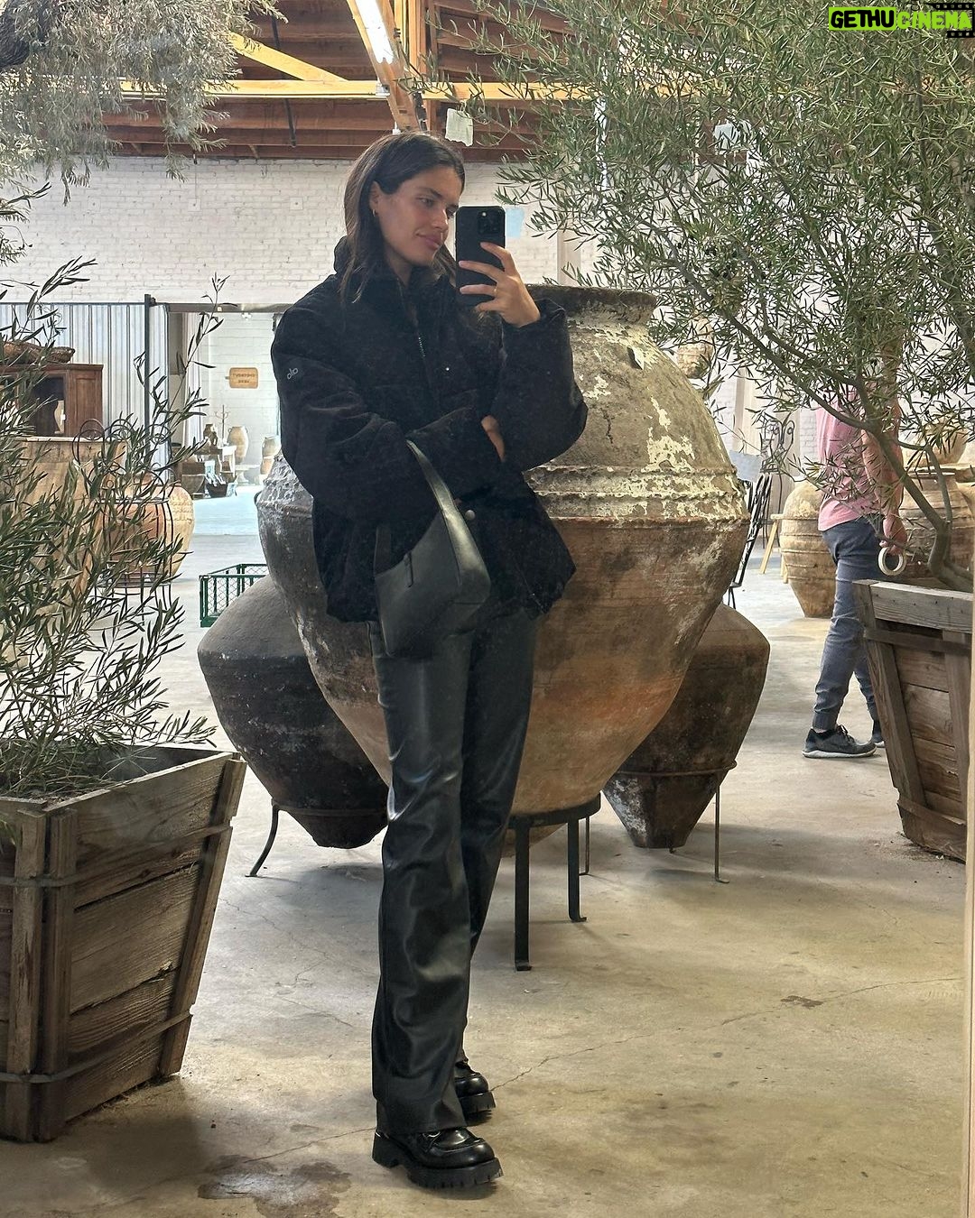 Sara Sampaio Instagram - Dogs, cappuccinos and @alo Los Angeles, California
