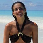 Sara Sampaio Instagram - While I wait on some F1 pics, here’s more Maldives content 😬🐠🏝️