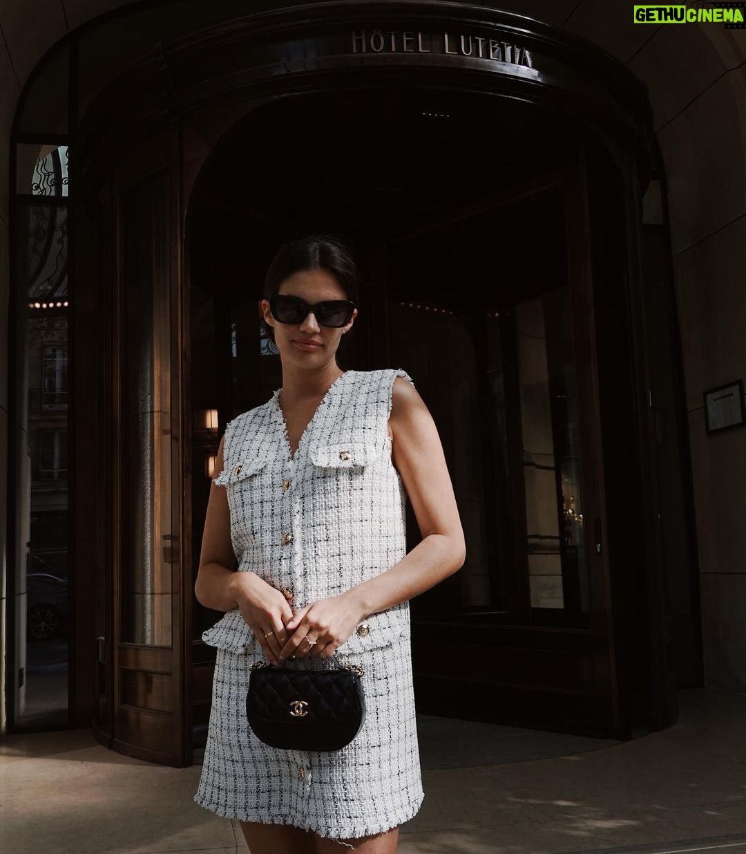 Sara Sampaio Instagram - My cute paris home away from home 😅 @hotellutetia Hotel Lutetia Paris
