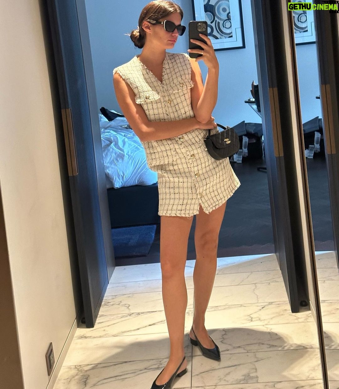 Sara Sampaio Instagram - My cute paris home away from home 😅 @hotellutetia Hotel Lutetia Paris