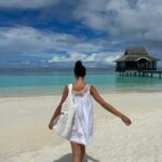 Sara Sampaio Instagram - Could stay here forever 🥹 @novamaldives Nova Maldives