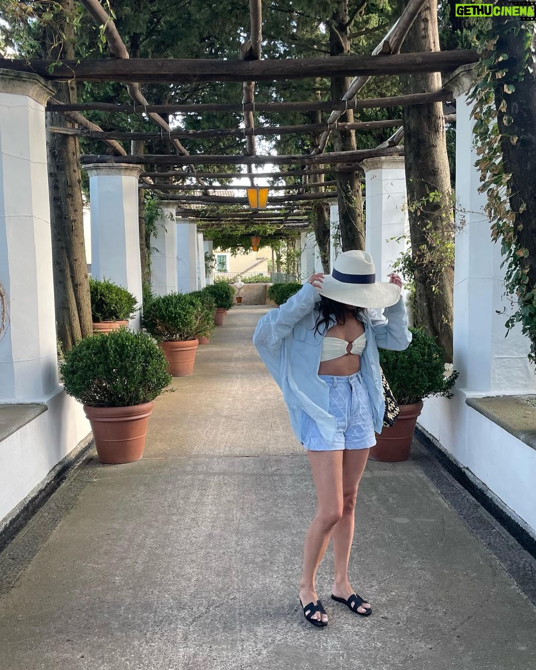 Sara Sampaio Instagram - Italy 🍝 Caruso, A Belmond Hotel