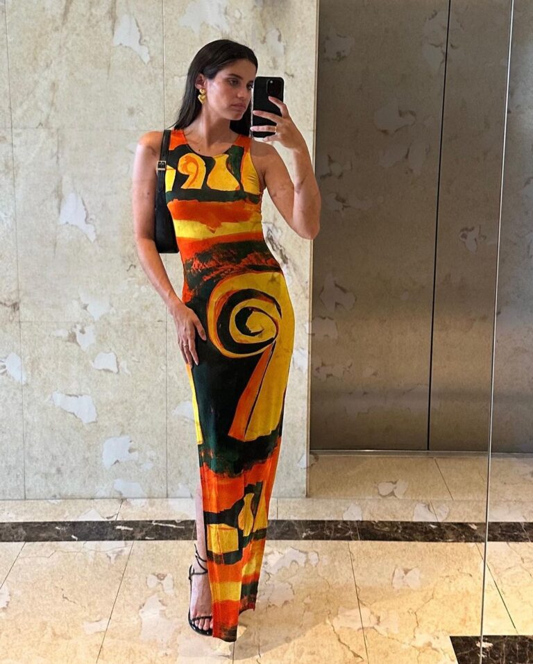 Sara Sampaio Instagram - This dress just feels like summer