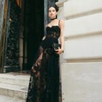 Sara Sampaio Instagram - Can’t get over this dress 🥹 @zuhairmuradofficial you make de most beautiful gowns. Thank you for having me 🤍🕸️ Paris, France