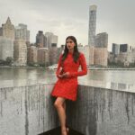 Sara Sampaio Instagram - Even with rain it was such a beautiful show @prabalgurung New York City <3