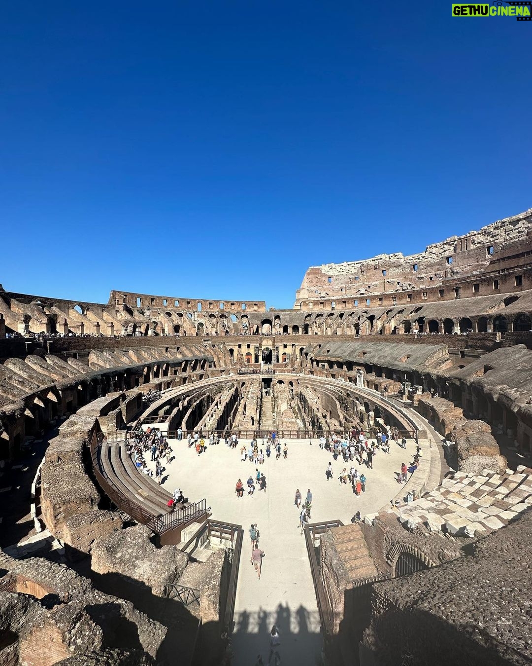 Sara Sampaio Instagram - Todos os caminhos vão dar a Roma. 🍝🍕 Rome, Italy