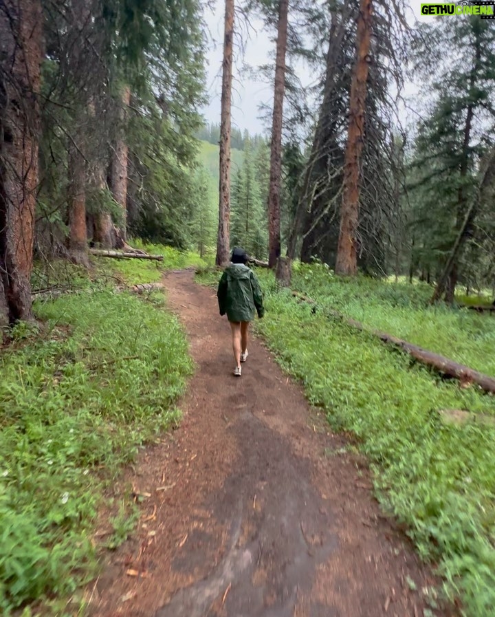 Sara Sampaio Instagram - Aspen 🐟⛰️ Aspen, Colorado